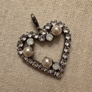 Sabika Silver Heart Pendant with Pearls